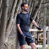 GENIUS BIKE SHORTS die Herren-Radhose schwarz