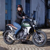 JAWA Damenjacke schwarz