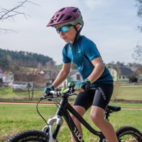 VENTO SHORTS Kinderradhose schwarz